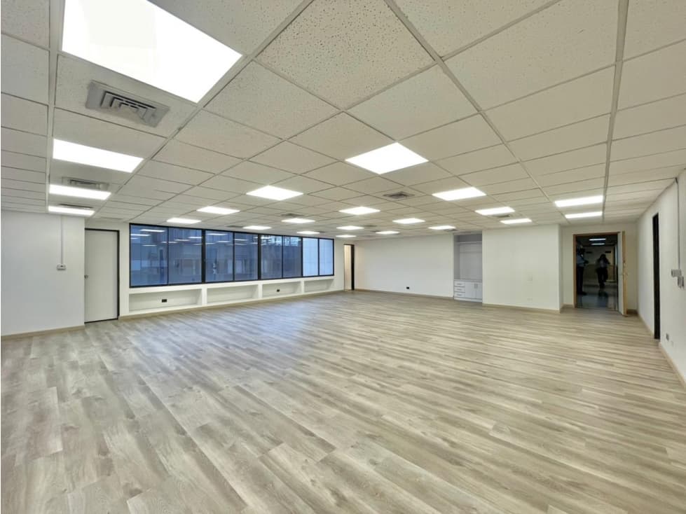 OFICINA EN ARRIENDO POBLADO - MEDELLÍN — foto 2