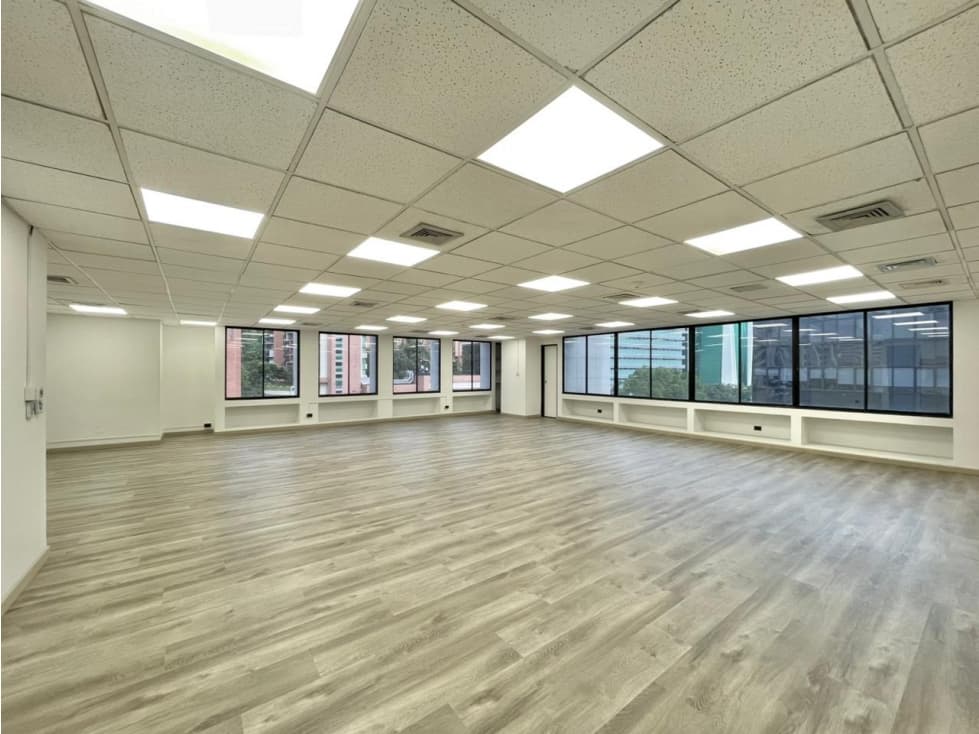OFICINA EN ARRIENDO POBLADO - MEDELLÍN — foto 3