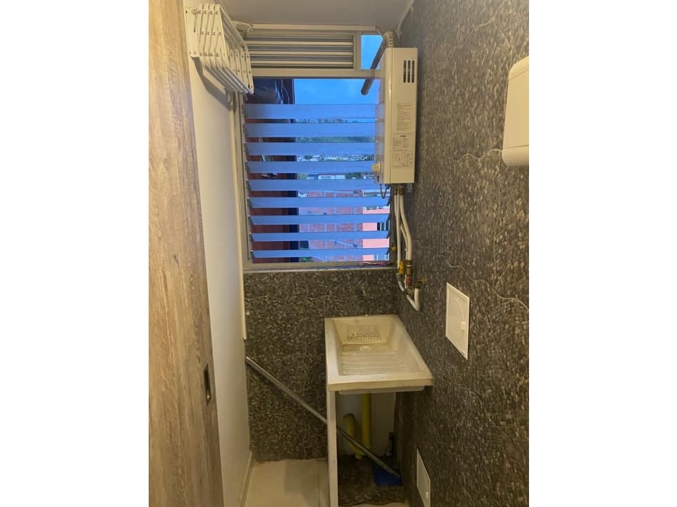 Apartamento en venta La Francia 5 piso — foto 4