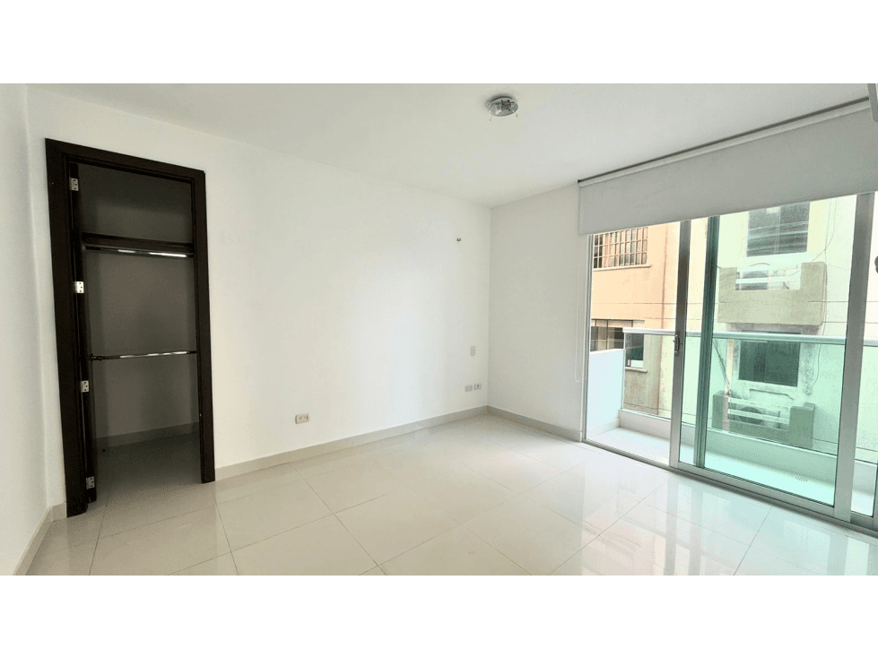 VENTA DE APARTAMENTO EN RIOMAR — foto 3