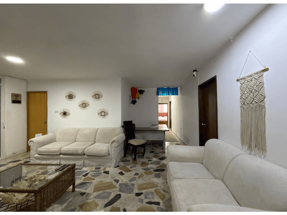 VENTA DE HOSTAL EN RIOMAR — foto 2