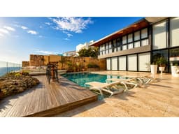 CASA EN VENTA FRENTE AL MAR EN PRADOMAR