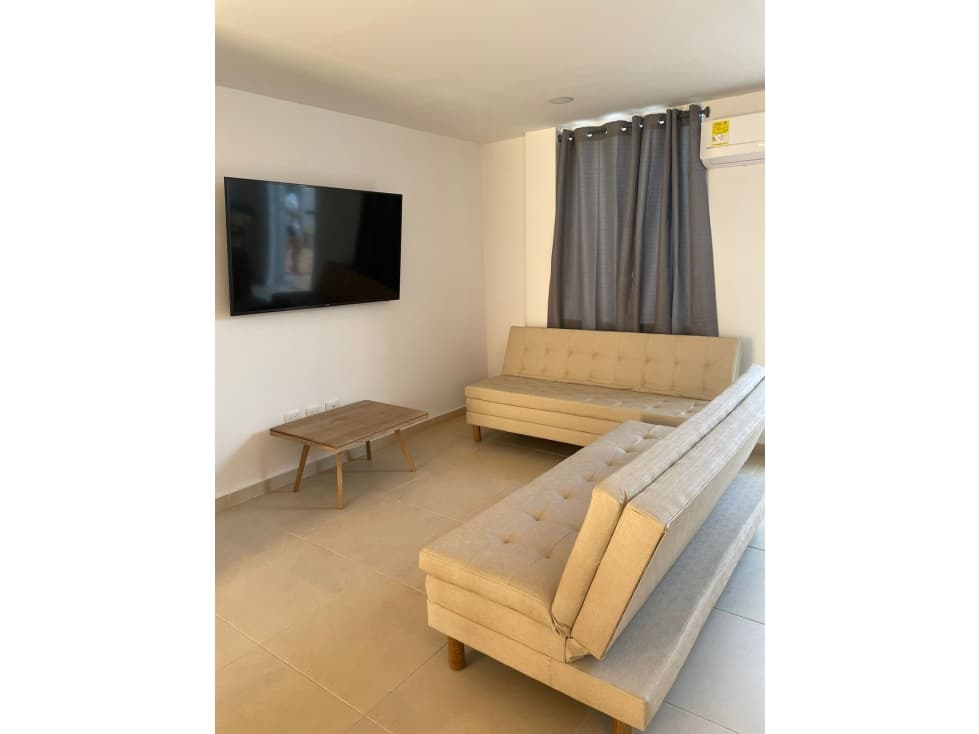 SE ARRIENDA HERMOSA CASA EN SABANILLA — foto 3