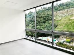 Bogota vendo oficina barrancas torre crystal area147 mts
