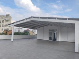 LOCAL Piso 3: 266 m² Terraza 227 m² EN GRANADA NORTE CALI