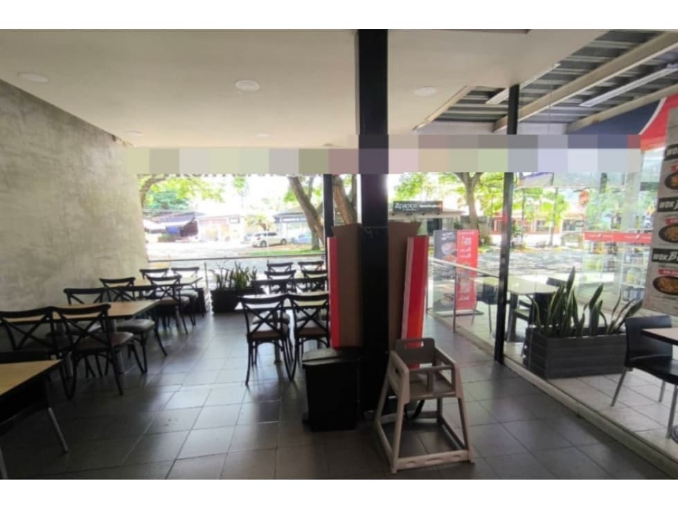 LOCAL 60 M2 PLAZOLETA COMIDAS - CIUDAD JARDIN - CALI — foto 3