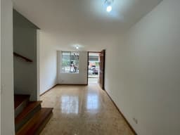 Casa en Arriendo Loma del Indio Medellín