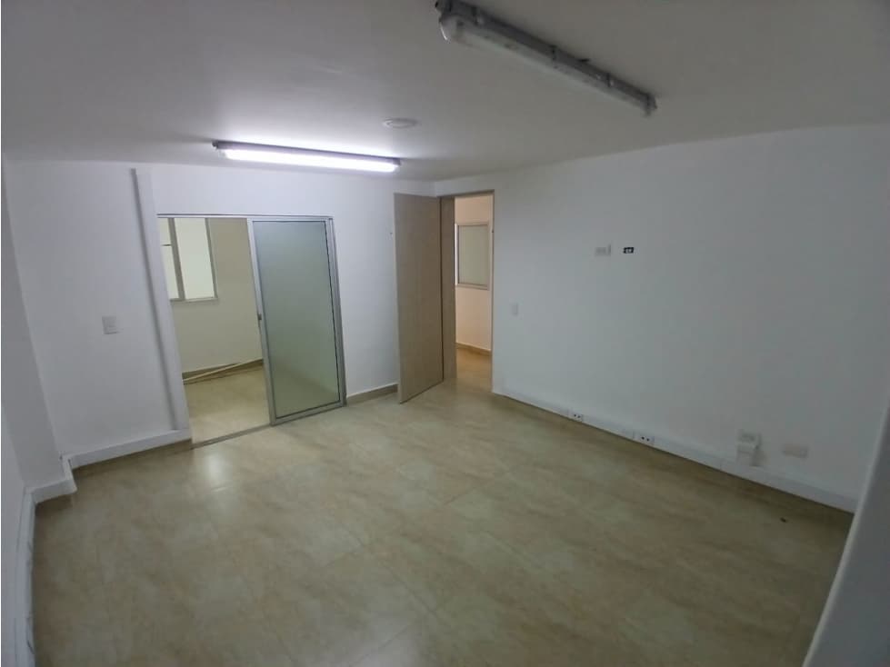 Oficina en Arriendo Lalinde Medellín — foto 3