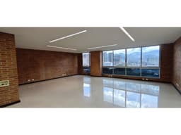 Oficina en Arriendo Loma de San Julian Medellin