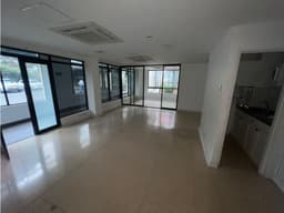 Oficina en Arriendo Las Vegas Medellin
