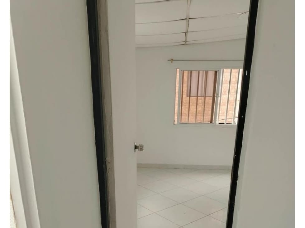 APARTAMENTO DUPLEX PARA LA VENTA EN BOYACA LAS BRISAS — foto 4