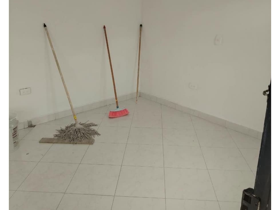 APARTAMENTO DUPLEX PARA LA VENTA EN BOYACA LAS BRISAS — foto 5