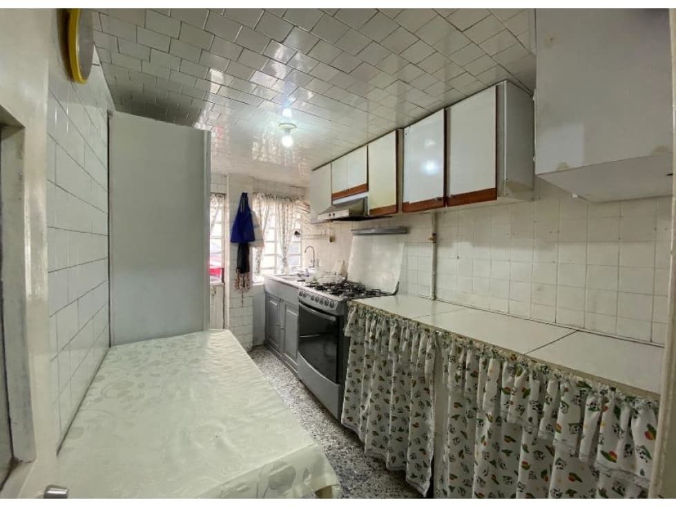 CASA EN VENTA EN EL RESTREPO - BOGOTA — foto 6
