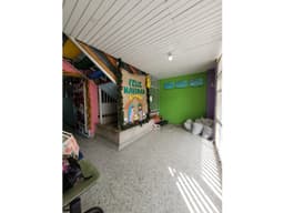 SE VENDE CASA COMERCIAL