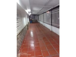 Se vende casa en barrio los Andes