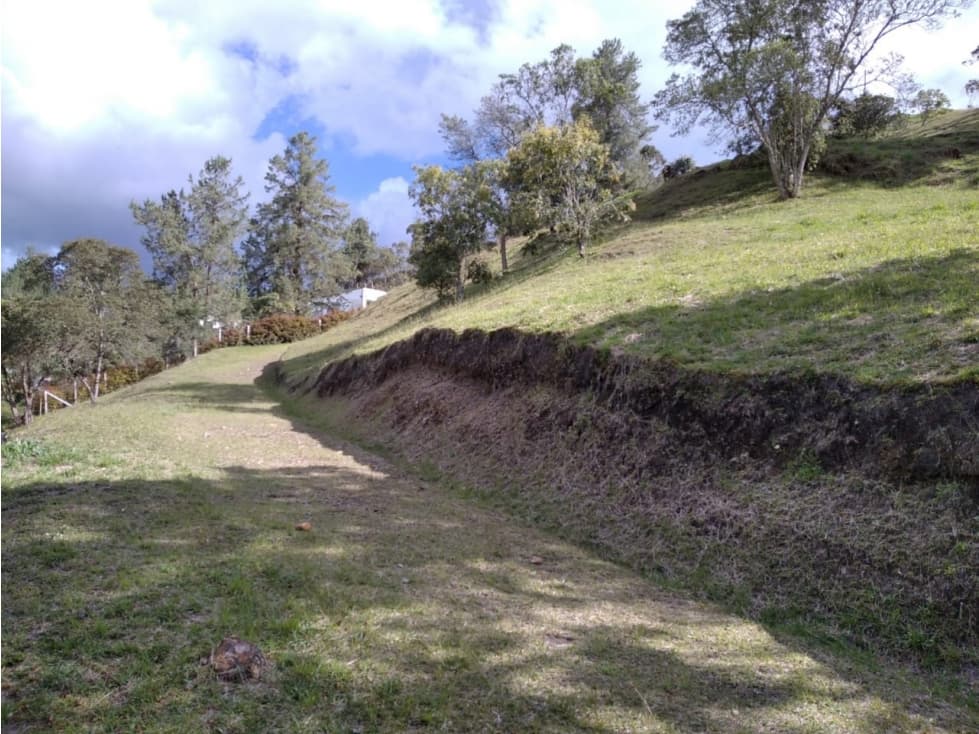 Venta de Lote El Retiro Loma del Escobero — foto 2