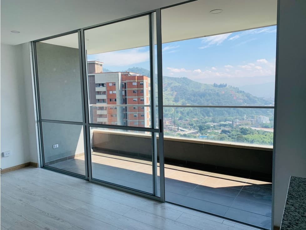 Venta de Apartamento; Suramericana, Itagui. — foto 2