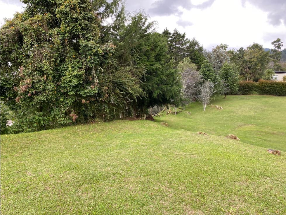 VENTA DE LOTE EN EL RETIRO SECTOR FIZEBAD — foto 2