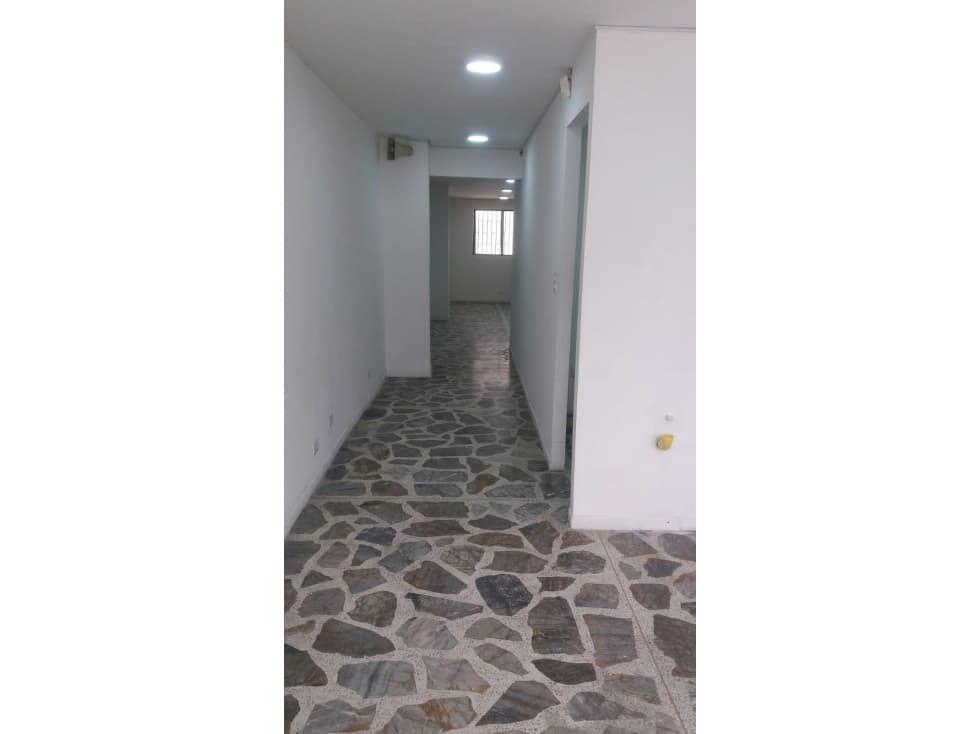 OFICINA EN VENTA Y/O ARRIENDO — foto 1