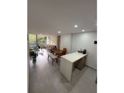 VENDO APARTAMENTO EN ENVIGADO.