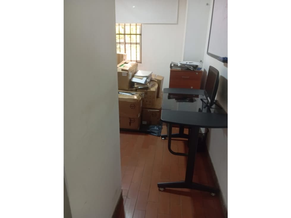 SE VENDE CASA EN BARRIO CRESPO — foto 2