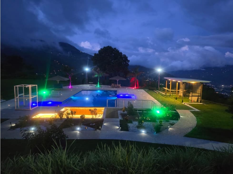 FINCA ÚNICA EN COPACABANA PARA NEGOCIAR — foto 1