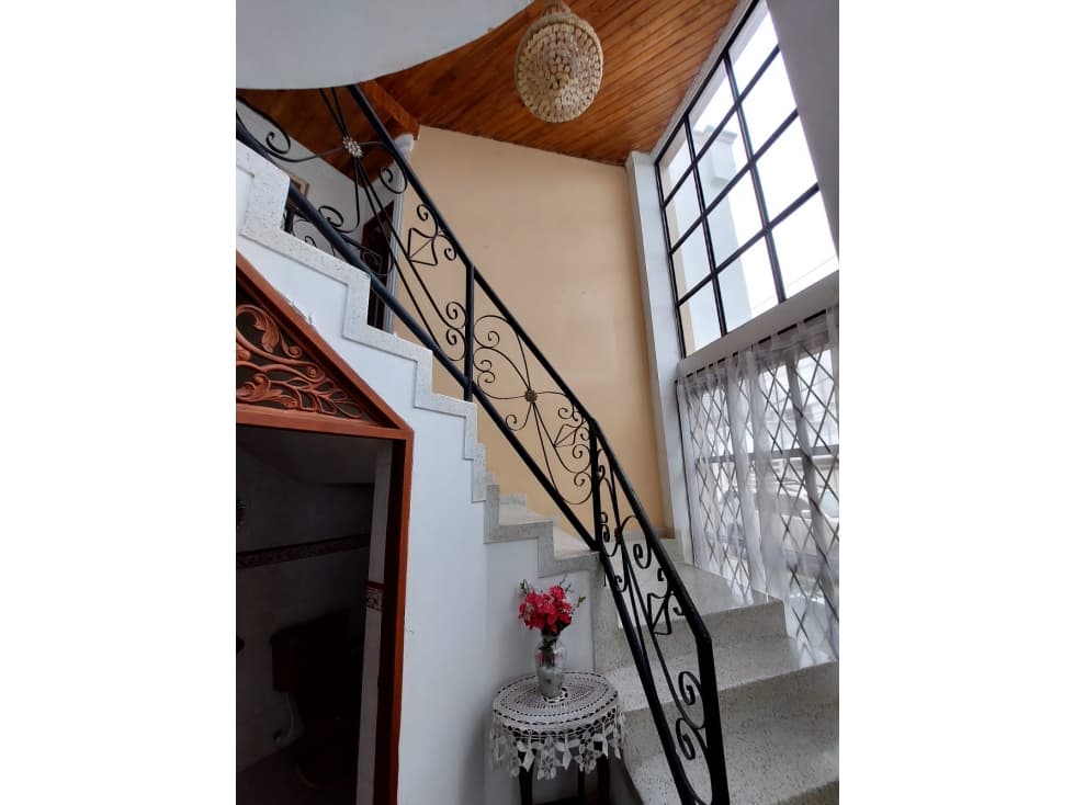 CASA EN LA CASTELLANA — foto 2