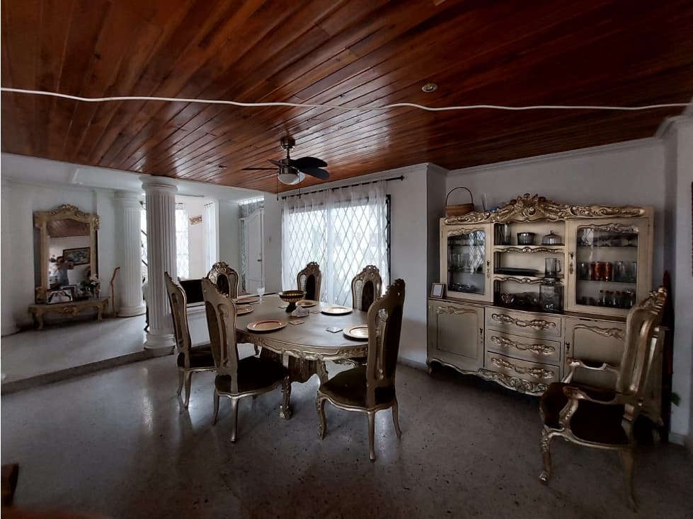 CASA EN LA CASTELLANA — foto 4