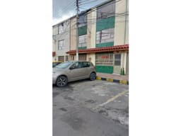 SE VENDE CASA BARRIO VILLAS DE GRANADA