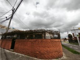 SE ARRIENDA CASA UBICADA EN EL BARRIO SERAFINA