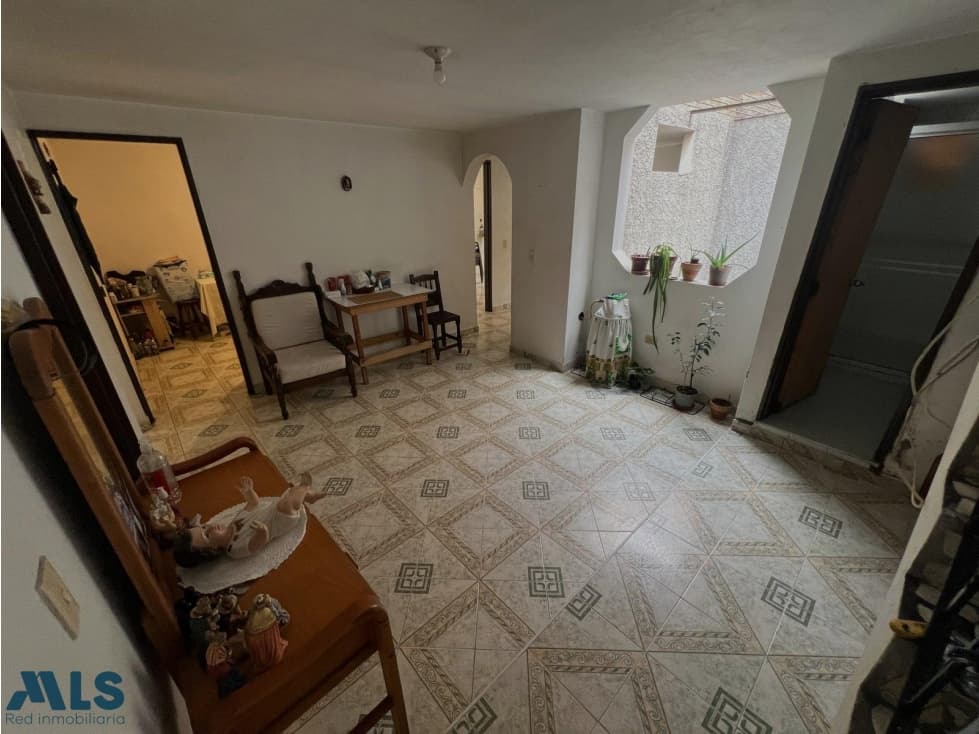 ENVIGADO l Casa con terraza en La Mina — foto 1
