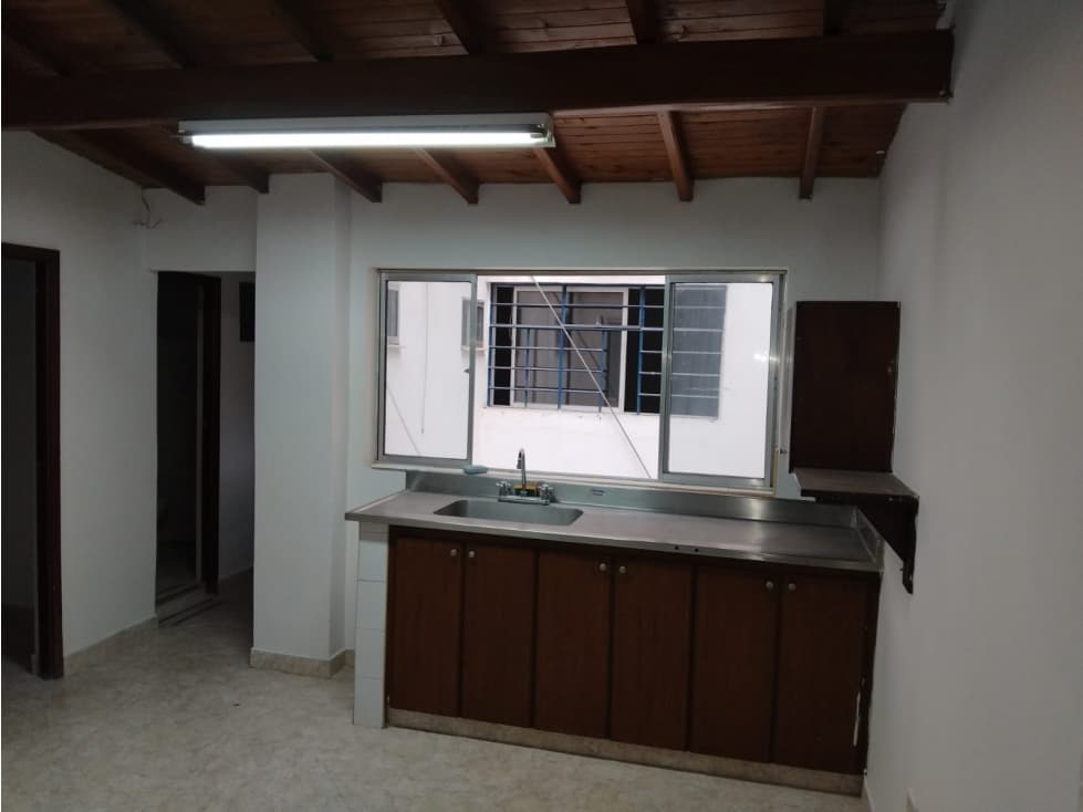ARRIENDO CASA COMERCIAL EN LA FLORESTA — foto 5