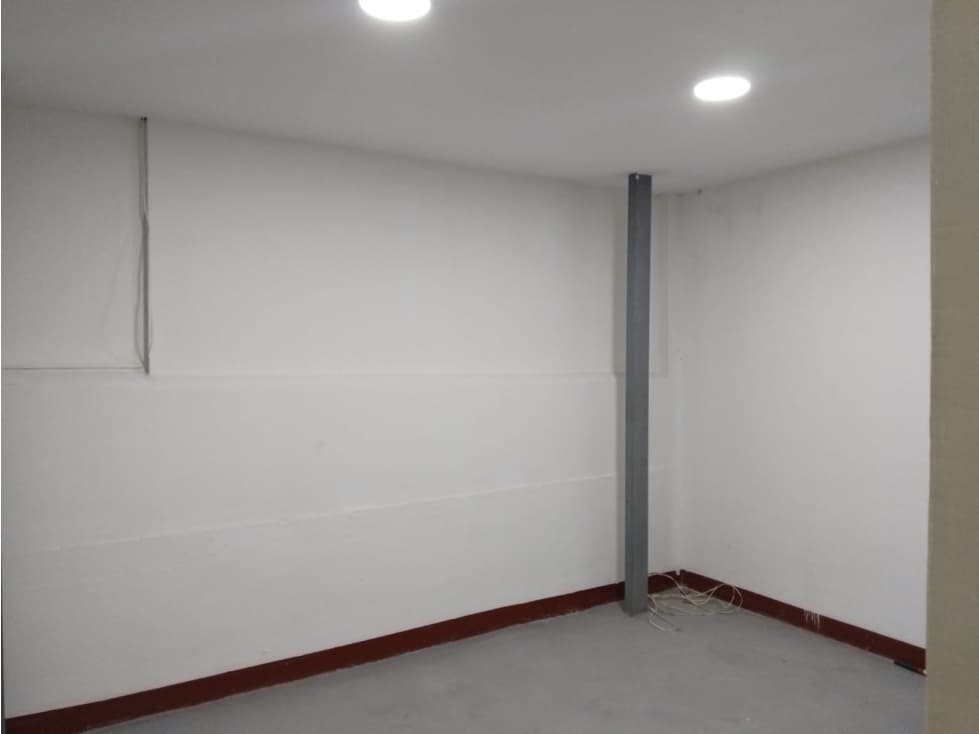 ARRIENDO CASA COMERCIAL EN LA FLORESTA — foto 6