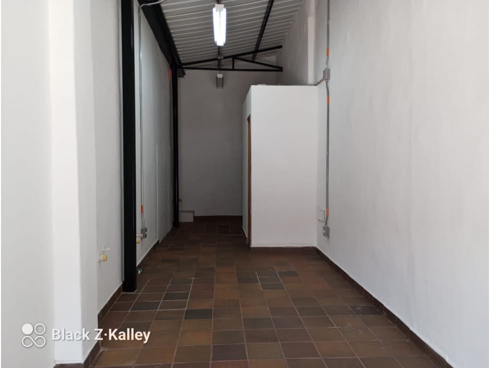 LOCAL EN ARRIENDO BELÉN GRANADA — foto 1