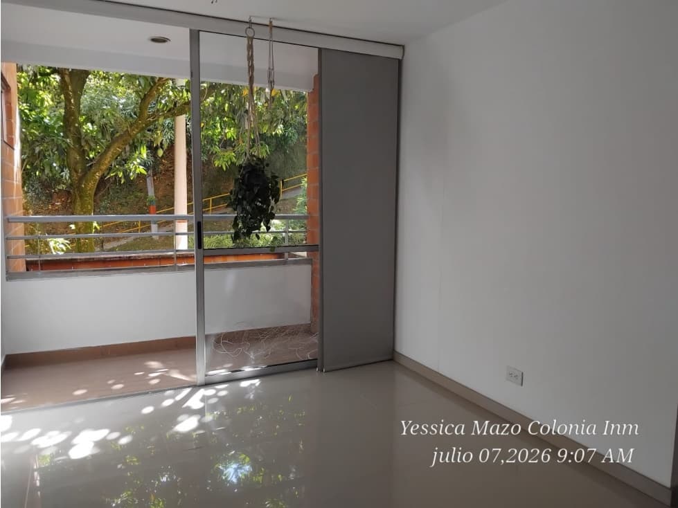 Se arrienda hermoso apartamento en Envigado — foto 1