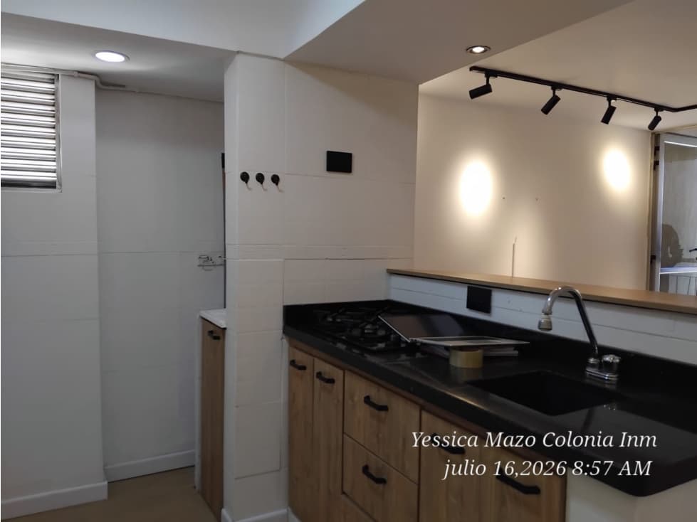 Se arrienda hermoso apartaestudio en el centro — foto 1