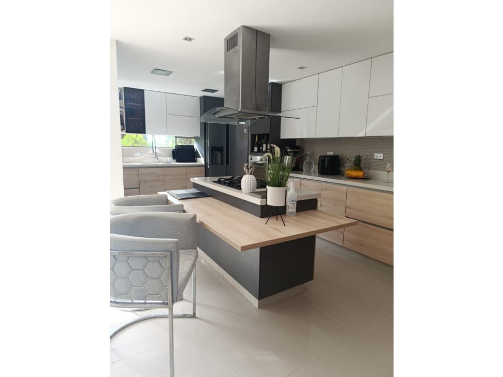 ARRIENDO ESPECTACULAR CASA EN ENVIGADO — foto 3