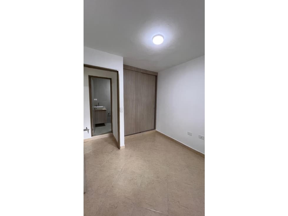 ¡SE ARRIENDA APARTAMENTO EN ENVIGADO CENTRAL! — foto 5