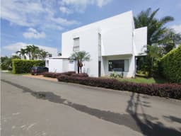 VENTA CASA CONDOMINIO CLUB LA MORADA JAMUNDI CH