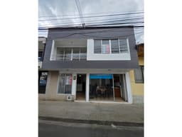Casa en VENTA Doble renta Casa + Local