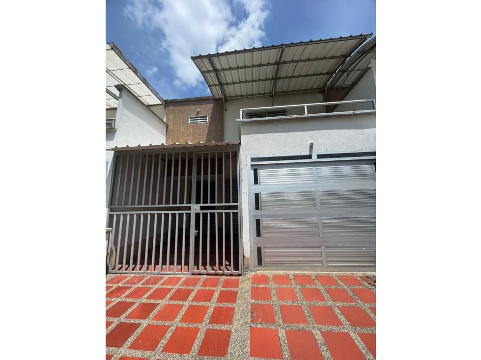 Casa EN VENTA Barrio Praga Cartago Valle — foto 1