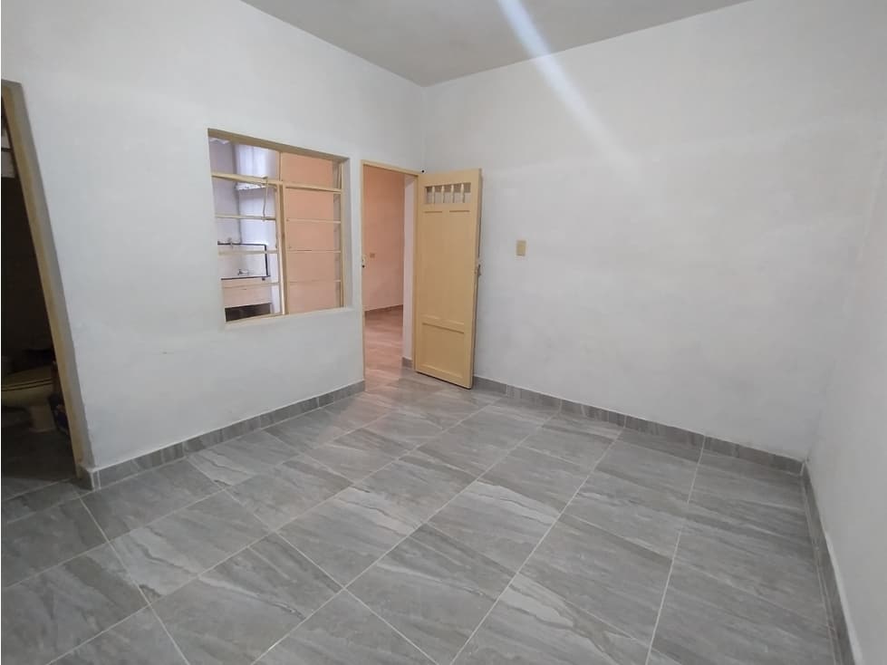 CASA EN VENTA SECTOR PRADO EN EL CENTRO DE MEDELLÍN — foto 3