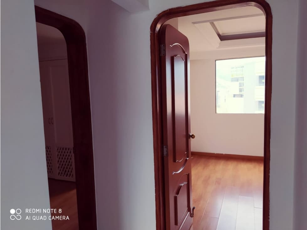 VENDO PENTHOUSE SECTOR LAURELES - MEDELLIN — foto 4
