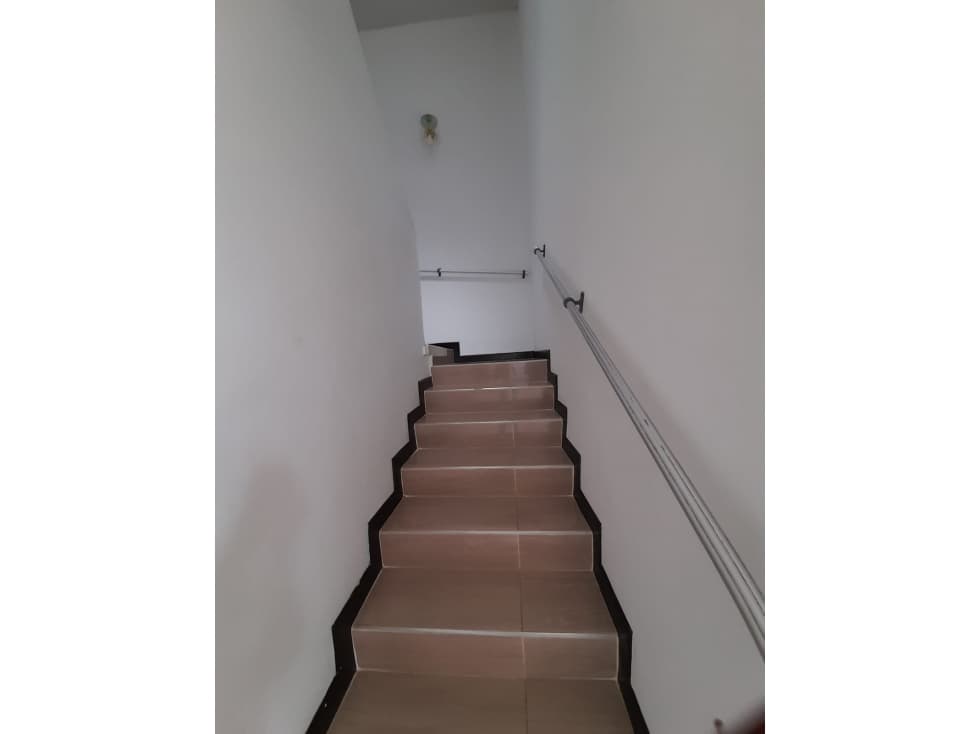 VENTA CASA BARRIO LAURELES — foto 5