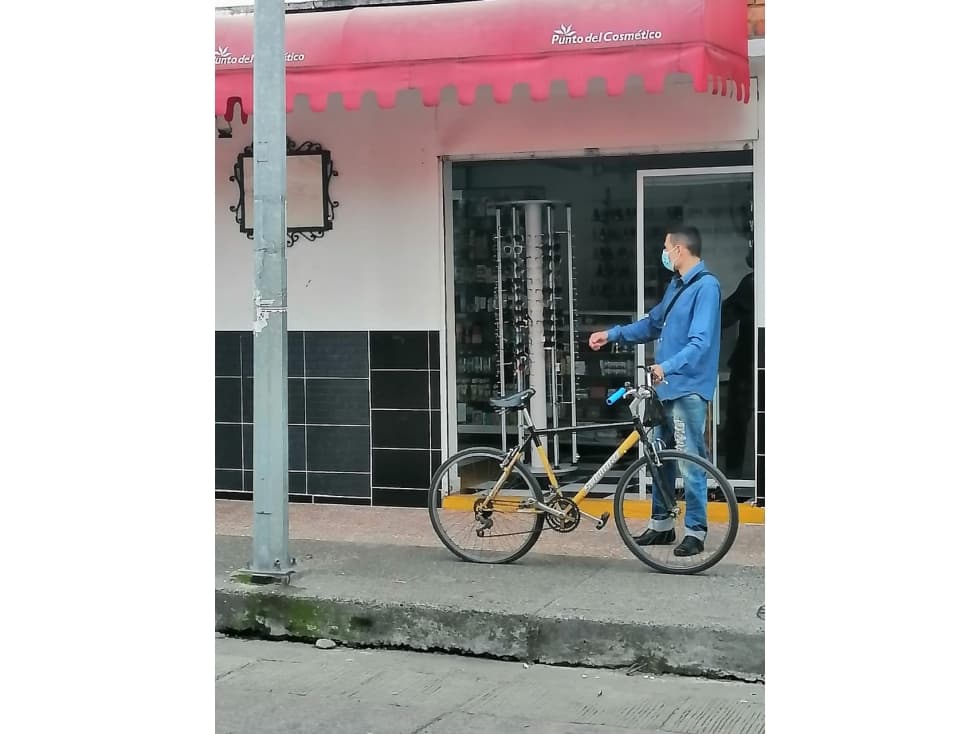 LOCAL EN QUIMBAYA — foto 6