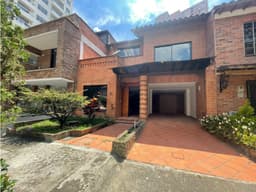 VENTA DE CASA LA DOCTORA SABANETA