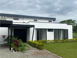 VENTA HERMOSA CASA CAMPESTRE VIA AL EDEN