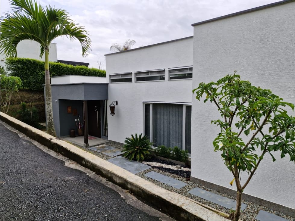 VENTA DE HERMOSA CASA CAMPESTRE VIA EL CAIMO — foto 5
