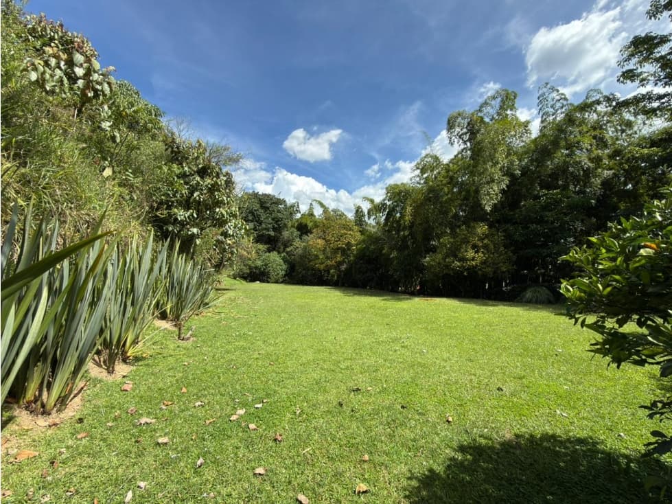 Venta de lote en Envigado el Escobero Parte Baja — foto 1