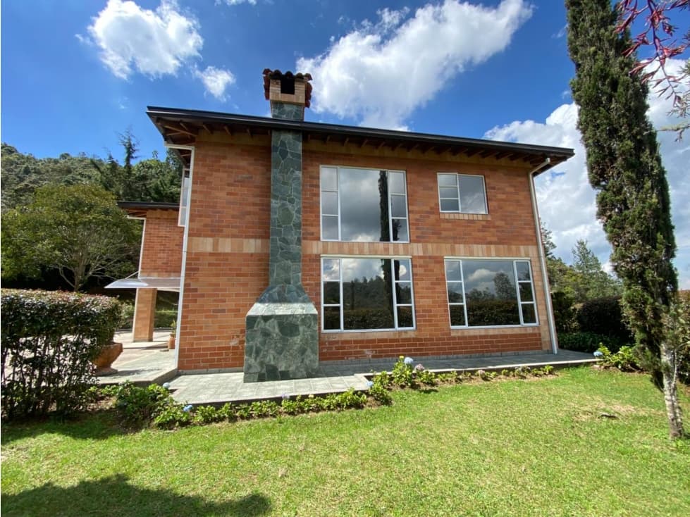 VENTA DE CASA EN LOMA DE EL ESCOBERO — foto 5